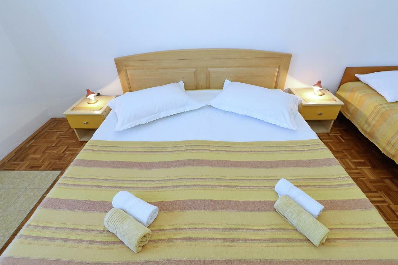 Apartmani Mila พาก ภายนอก รูปภาพ